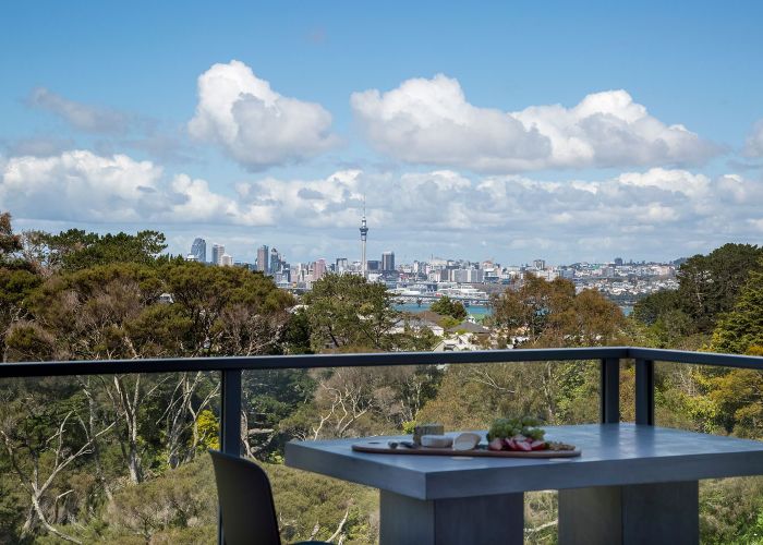  at 8A Huka Road, Birkenhead, North Shore City, Auckland