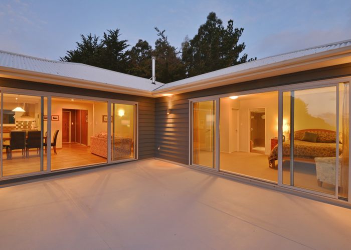  at 6B Rockview Place, Mount Pleasant, Christchurch