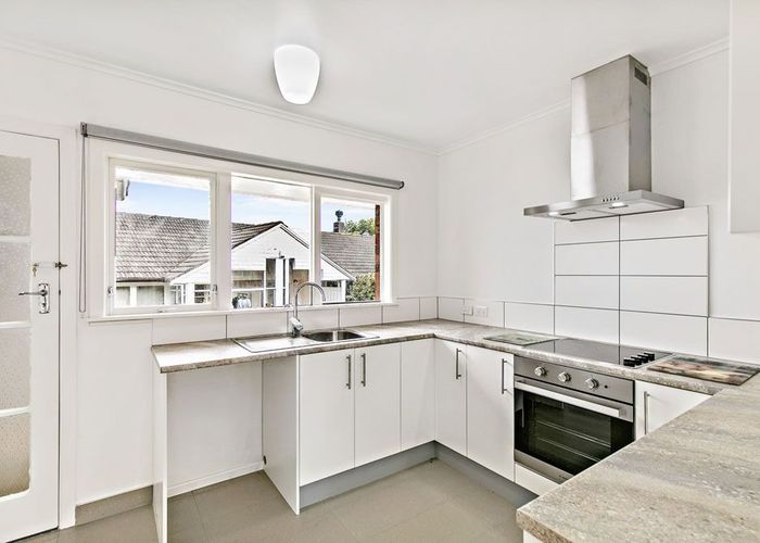  at 2/42A Clonbern Road, Remuera, Auckland City, Auckland