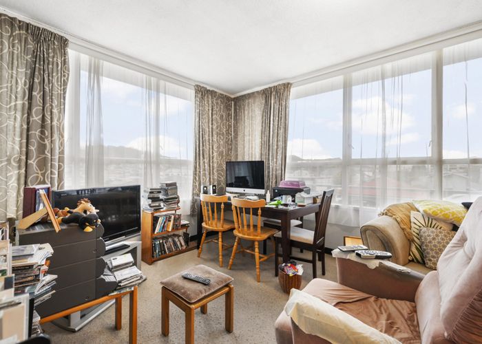  at 2/4 Kenwyn Terrace, Newtown, Wellington