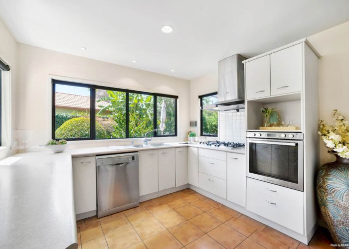  at 16 Lucas Way, Albany, Auckland