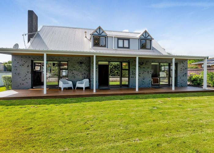  at 76A Paynters Avenue, Strandon, New Plymouth