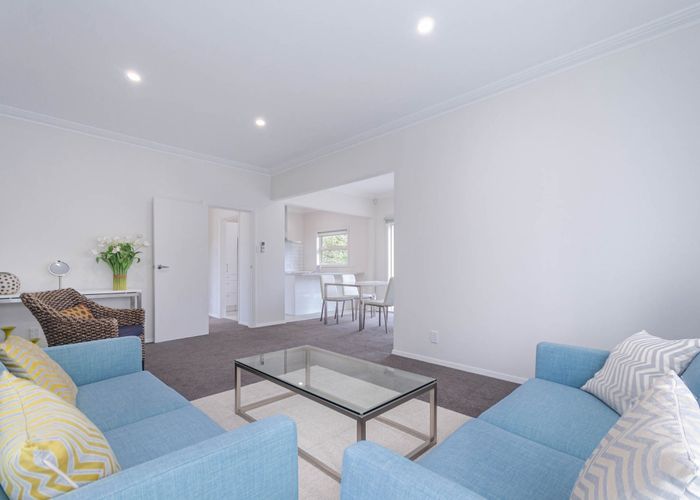  at 27 Ranui Terrace, Tawa, Wellington