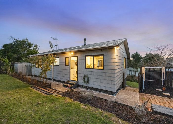  at 9 Judena Place, Pukete, Hamilton
