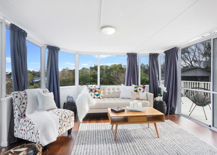  at 24 Preston Avenue, Henderson, Auckland