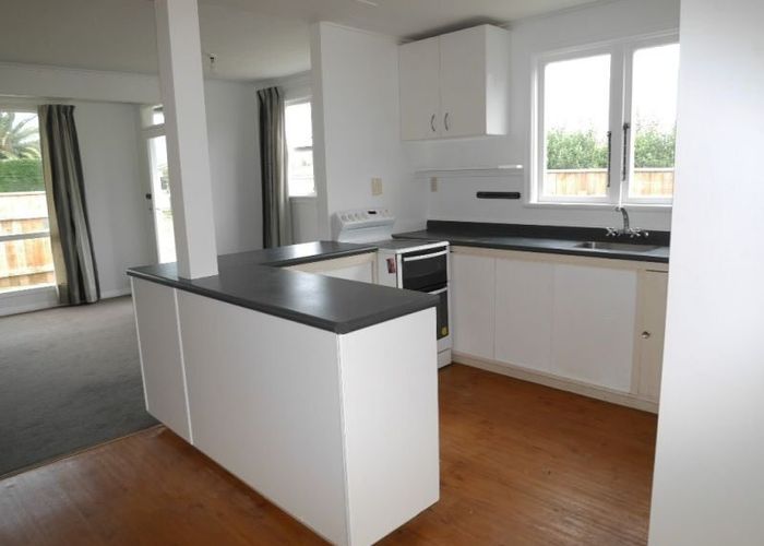  at 17 Hemara Street, Waikanae Beach, Waikanae