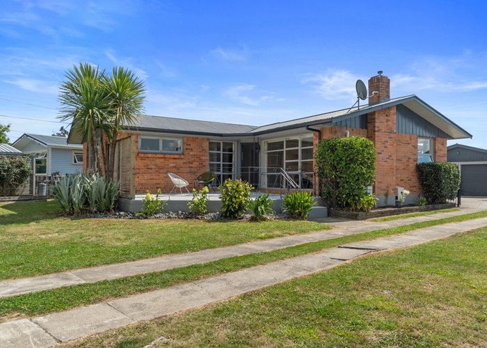 at 10 Glover Street, Leamington, Cambridge