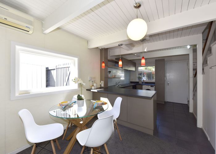  at 4/140 Waimairi Road, Ilam, Christchurch City, Canterbury