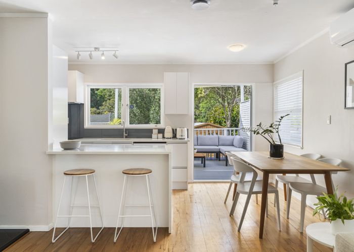  at 10 Vandeleur Avenue, Birkdale, Auckland