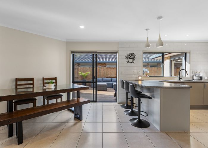  at 6 Thompson Drive, Papamoa Beach, Tauranga, Bay Of Plenty