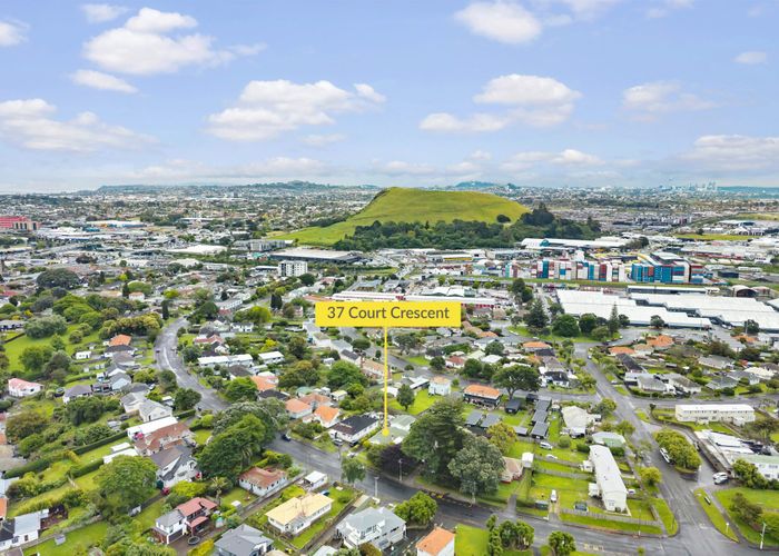  at 37 Court Crescent, Panmure, Auckland City, Auckland