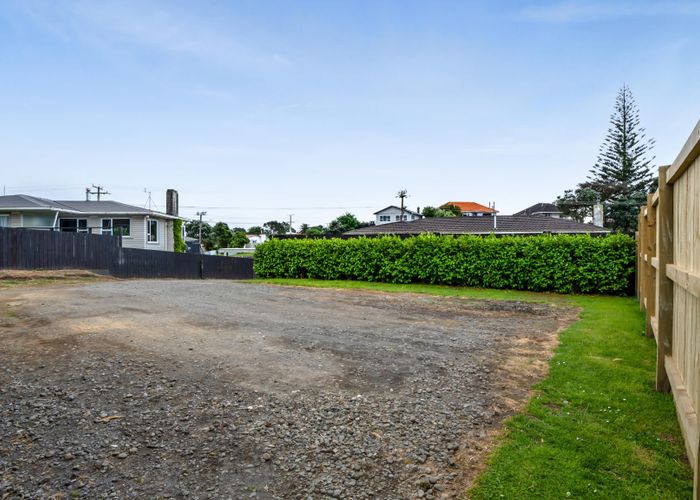  at 111 Ngamotu Road, Spotswood, New Plymouth