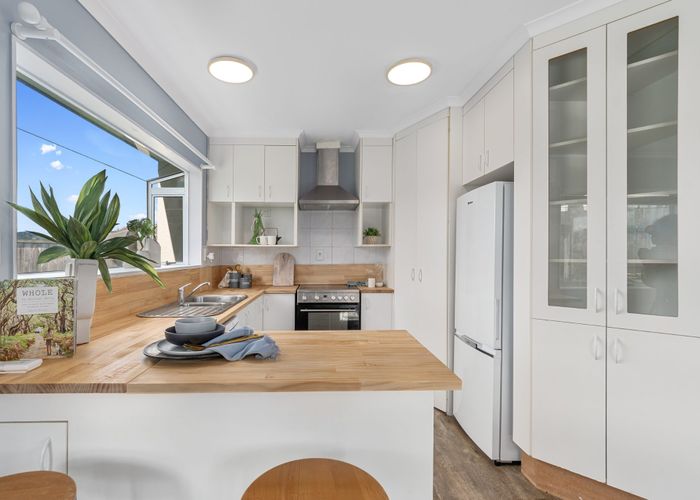  at 9 Whitby Place, Welcome Bay, Tauranga