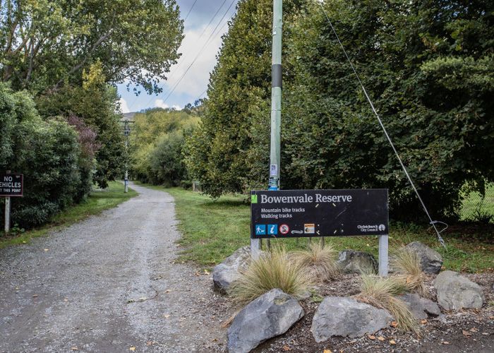  at 130 Bowenvale Avenue, Cashmere, Christchurch City, Canterbury