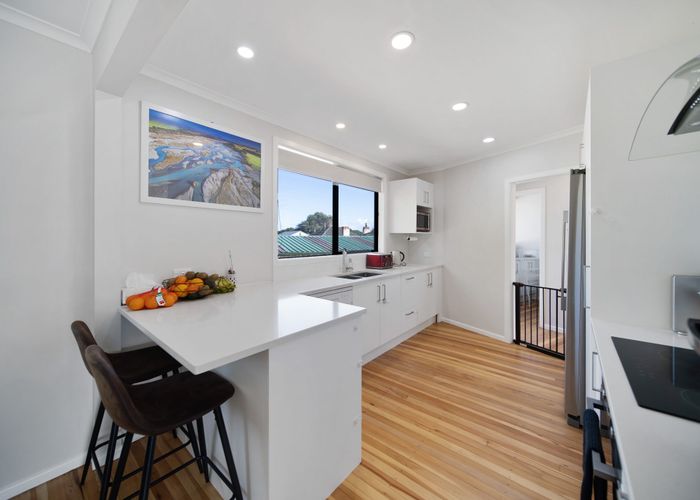  at 14C Racecourse Road, Waiuku, Waiuku