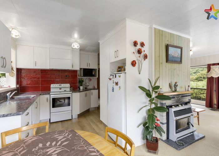  at 89 Normandale Road, Normandale, Lower Hutt