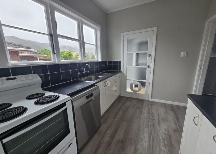  at 10 Purser Grove, Fairfield, Lower Hutt, Wellington