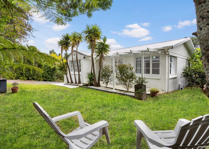  at 15A Cape Horn Road, Mount Roskill, Auckland