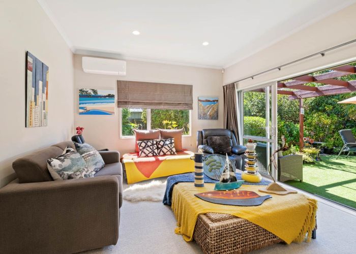 at 37 Admirals Court Drive, Greenhithe, Auckland