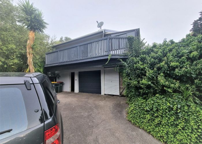  at 2/24 Barberton Terrace, Papakura, Papakura, Auckland