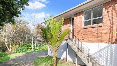  at 2/6 Awaruku Road, Torbay, Auckland