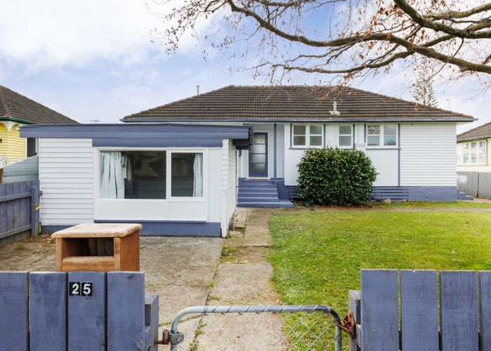  at 25 Cardiff Street, Awapuni, Palmerston North, Manawatu / Whanganui
