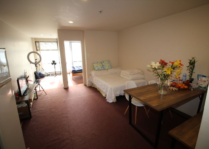  at 12J/76 Albert Street, Auckland Central, Auckland
