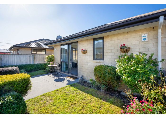  at 2/50 Koromiko Street, Saint Martins, Christchurch