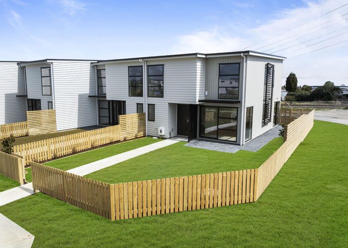  at 33 Karikari Crescent, Takanini, Papakura, Auckland