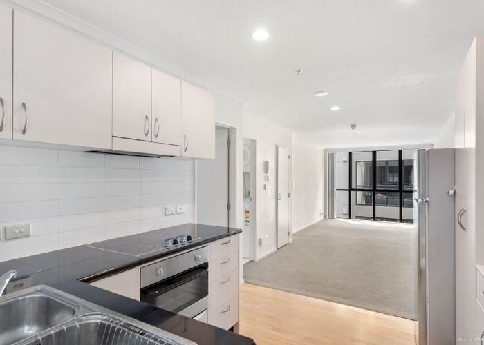  at C611/176 Broadway, Newmarket, Auckland City, Auckland