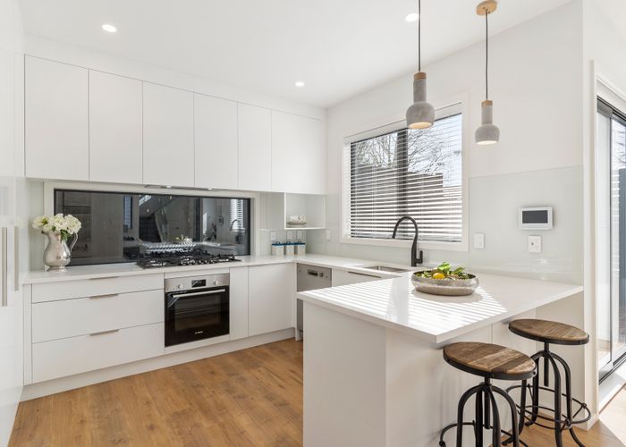  at 35 Vincent Street, Howick, Auckland