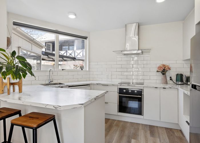  at 1/280 Memorial Avenue, Burnside, Christchurch City, Canterbury