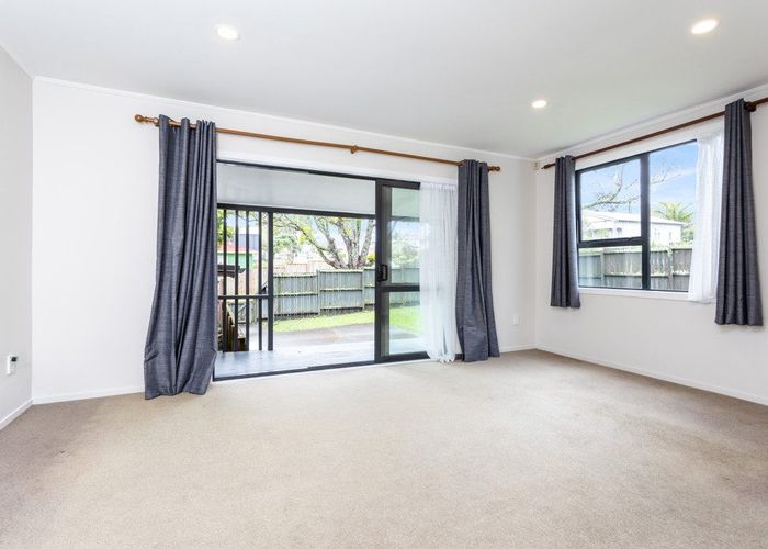  at 2 Glucina Place, Glen Eden, Waitakere City, Auckland