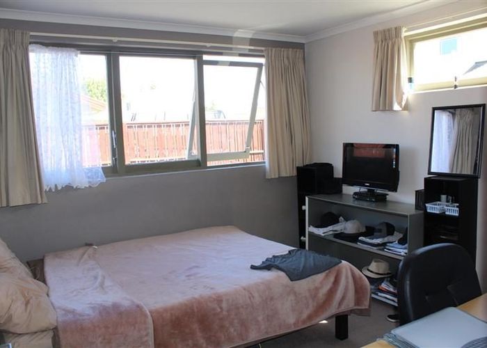  at 8F Ford Street, Hamilton East, Hamilton, Waikato