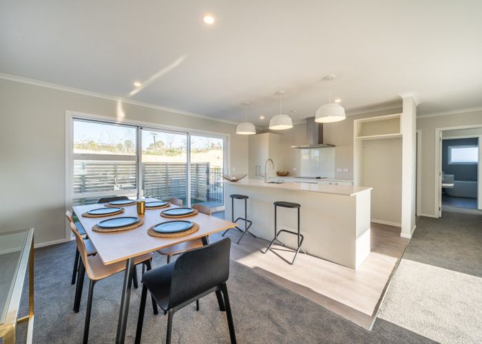  at 8 Mohua Way, Kelson, Lower Hutt, Wellington