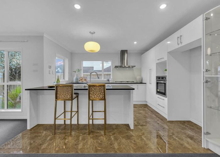  at 32 Castlederg Drive, Flat Bush, Manukau City, Auckland