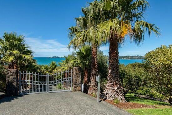  at 26 Puriri Place, Sandspit