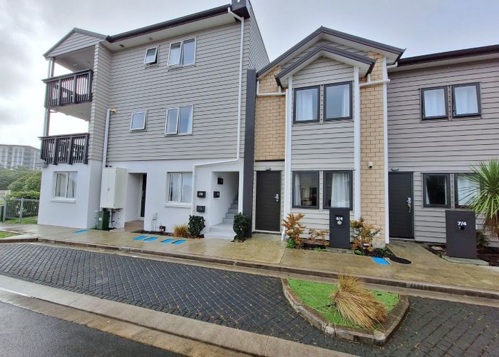  at 6/4 Wallson Crescent, Wiri, Manukau City, Auckland