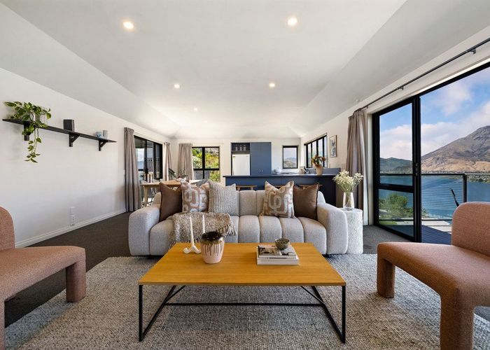  at 5 Gum Lane, Queenstown Hill, Queenstown-Lakes, Otago