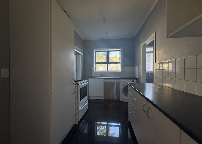  at 2/2 Emerson St, Petone, Lower Hutt, Wellington