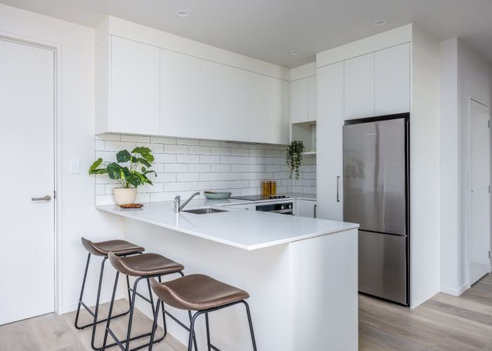  at 2/1 Reiputa Lane, Mount Wellington, Auckland City, Auckland