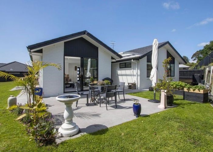  at 9 Mural Drive, Katikati, Katikati