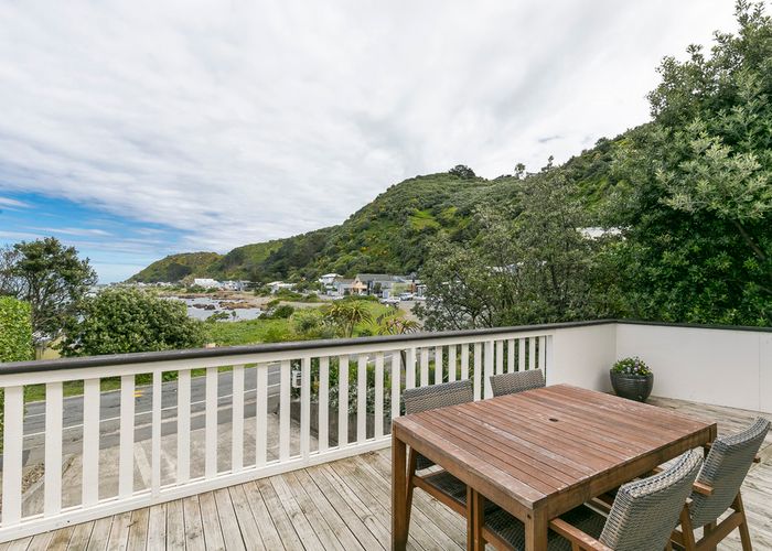 at 93 Breaker Bay Road, Breaker Bay, Wellington