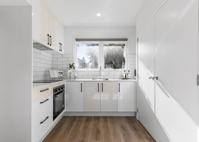  at 18/11 Tawera Road, Greenlane, Auckland