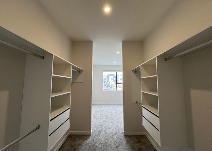  at 3 Puihi Cresent, Westgate, Waitakere City, Auckland