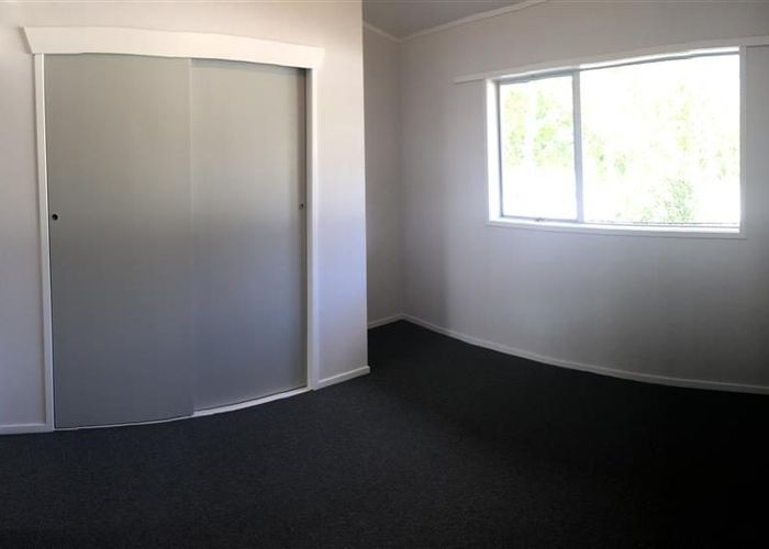  at 2/62 Grange Road, Mount Eden, Auckland