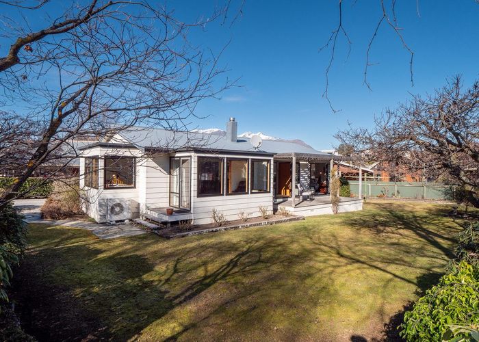  at 42 Adamson Drive, Arrowtown, Arrowtown