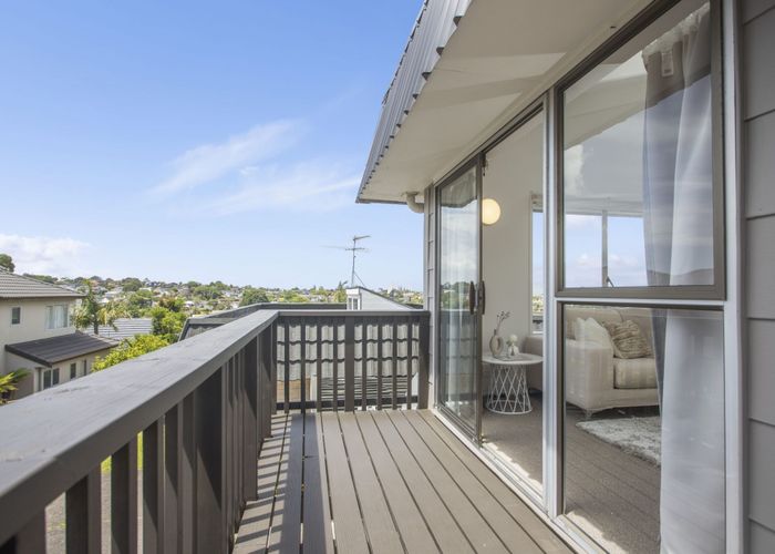  at 1/125 Forrest Hill Road, Forrest Hill, Auckland