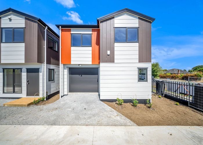  at 51 Manuroa Road, Takanini, Papakura, Auckland