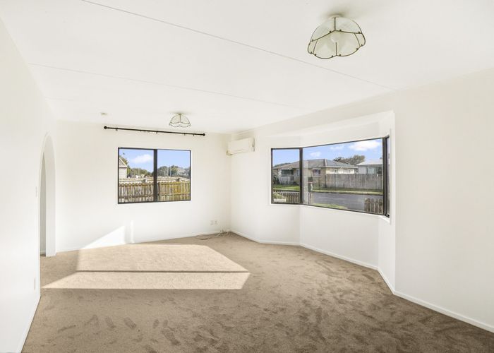  at 86 Maplesden Drive, Clendon Park, Manukau City, Auckland